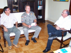 Secretrio Lauter, 1 sargento Cezimbra e prefeito Gil