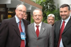 Prefeito Gil, ministro Tarso e deputado Pimenta