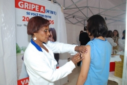 Meta da Secretaria de Sade  imunizar 766 itaquienses durante esta etapa