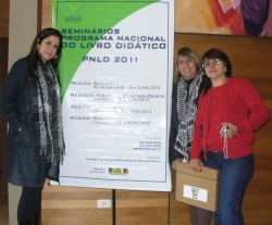 Professoras Patrcia (E), Araci e ngela em Curitiba