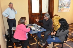 Consulado Argentino Itinerante instalado no gabinete da vice-prefeita