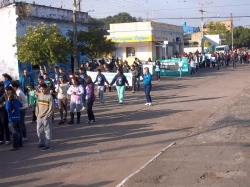 Caminhada Ecolgica percorre a rua Independncia