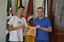 prefeito Leonardo recebe convite do organizador Daniel Peres